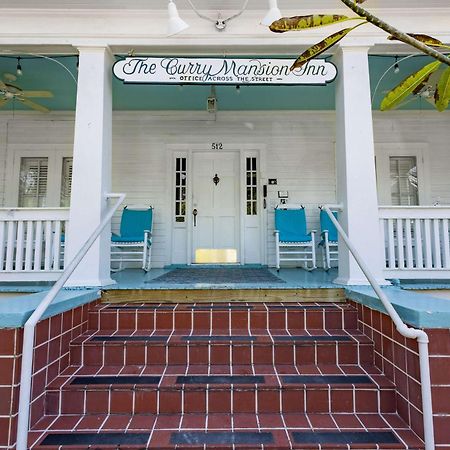 King Suite Balcony - At James House كي وست المظهر الخارجي الصورة